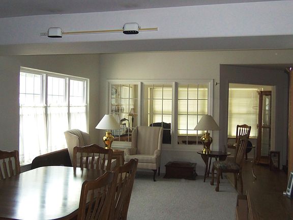 5th image of 965 Thornbury Lane #A