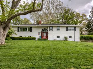 2825 S 106th St, Omaha, NE 68124