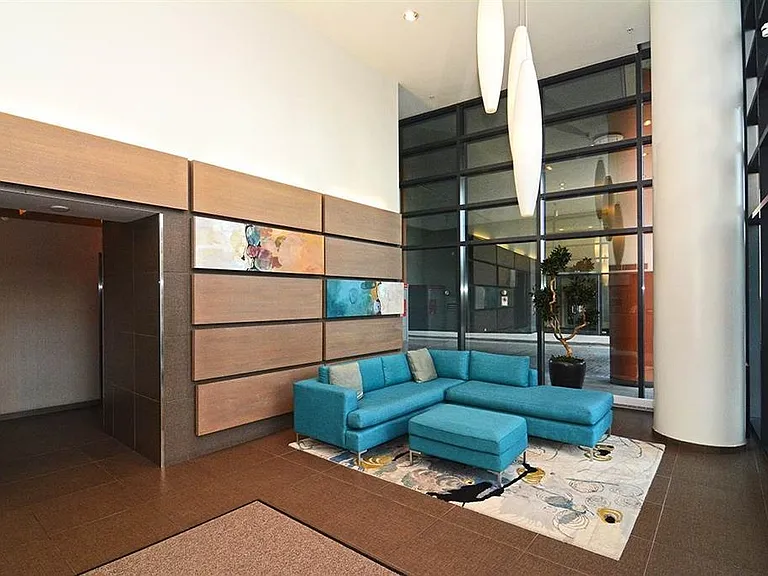 33 Smithe St #801 — Photo 3