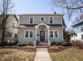 4859 N Newhall St, Whitefish Bay, WI 53217