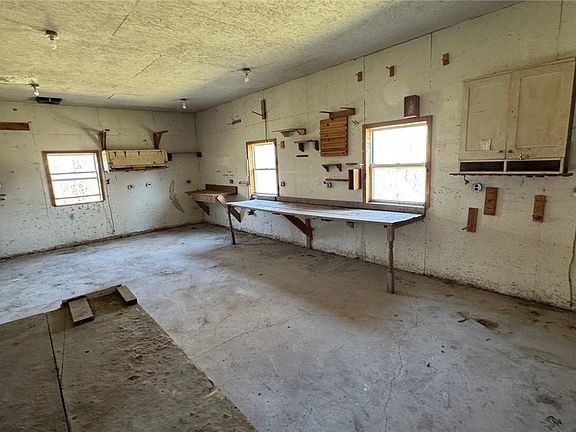 4th image of 11141 Ayles Rd