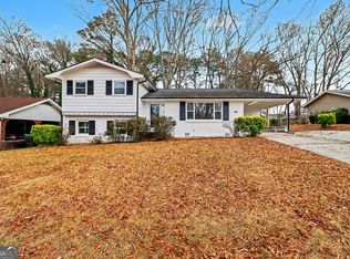 6250 Graceland Cir, Morrow, GA 30260