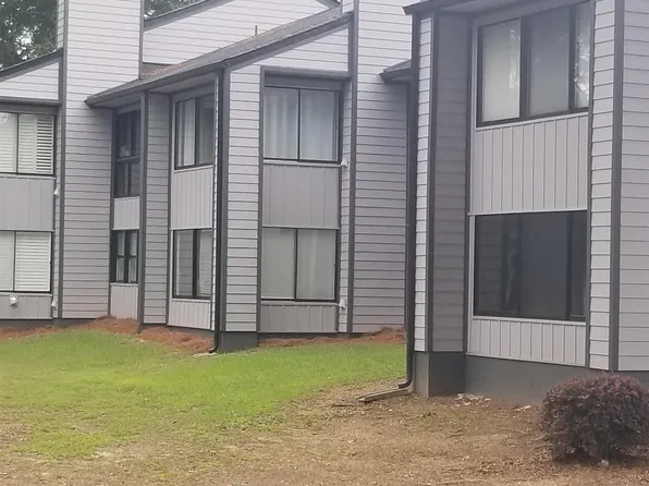 403 Paradise Isle #403, Riverside, AL 35135