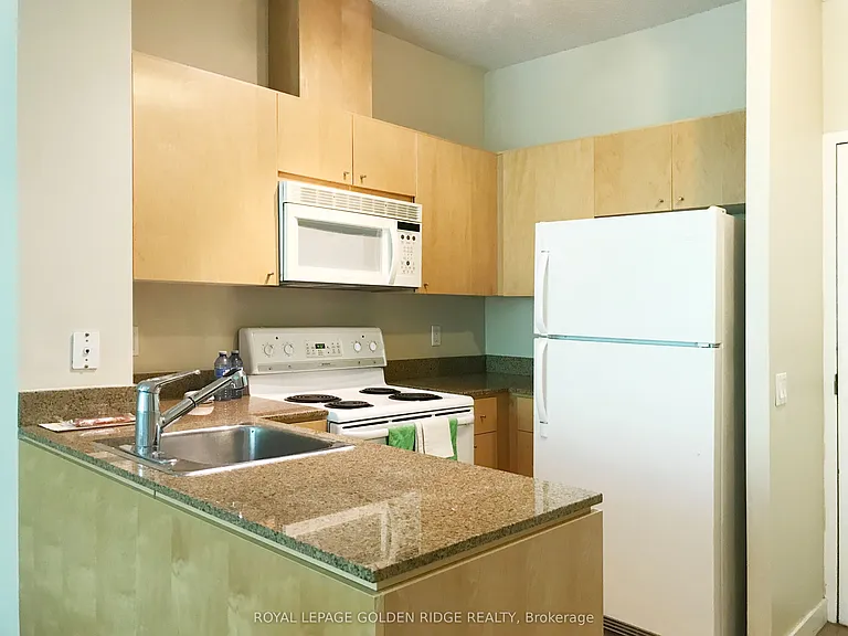 361 Front St W #209 — Photo 3