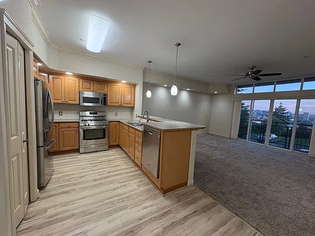 320 E 32nd St #105 — Photo 11