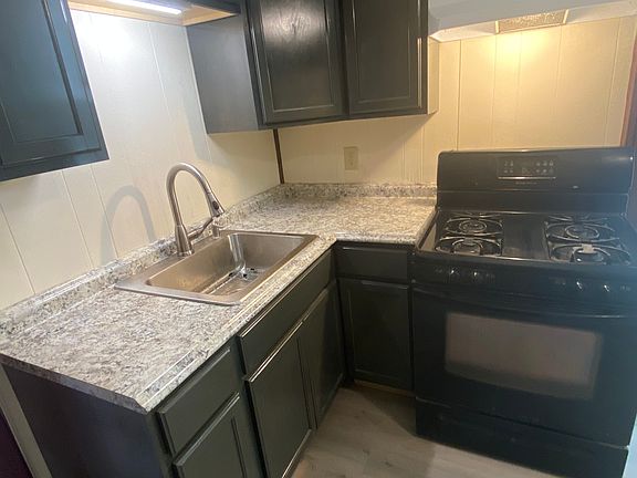 5th image of 1944 Deerwood Ave #3
