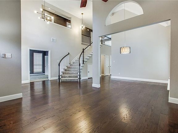 2nd image of 3800 Shumard Oak Dr
