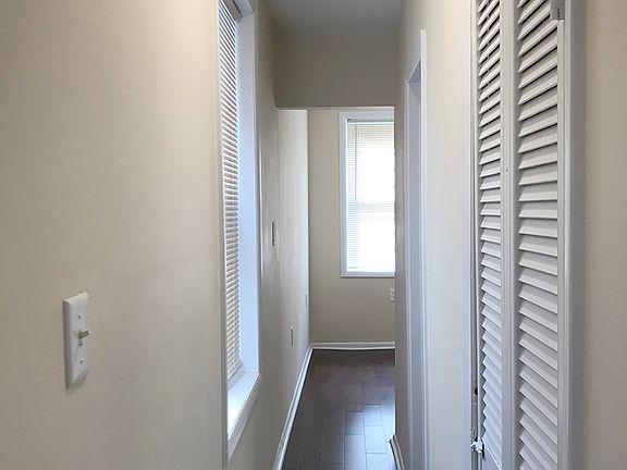 2214 1R Hallway