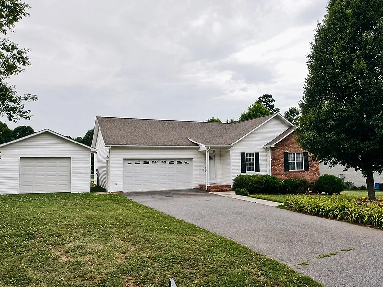 5139 Silver Tree Trl — Photo 1