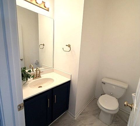 4th image of 1226 Bradford Ln