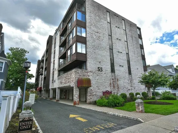 55 Clinton Pl APT 302, Hackensack, NJ 07601