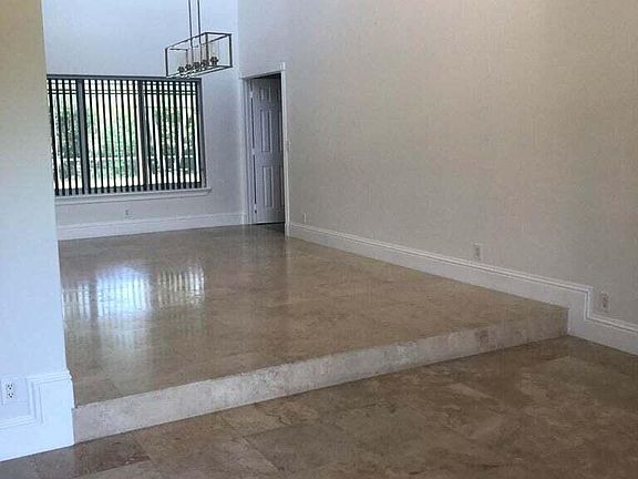 3rd image of 8649 NW 57th Ct