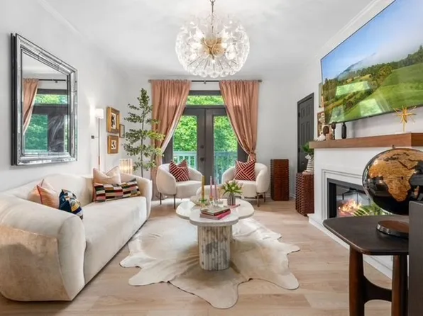 2083 Stokes Ln, Nashville, TN 37215