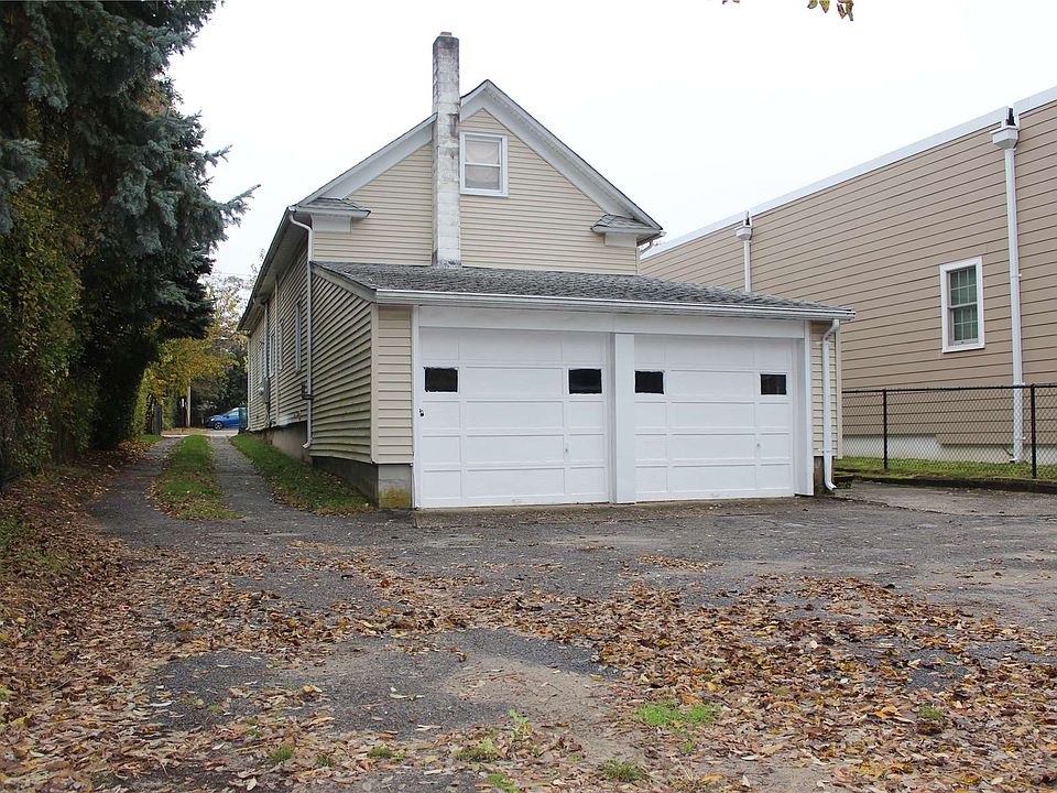 327 Hamilton Avenue, Riverhead, NY 11901 MLS 3514049 Zillow