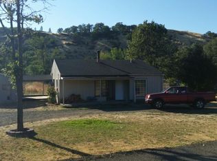 790 Tipton Rd, Roseburg, OR 97471