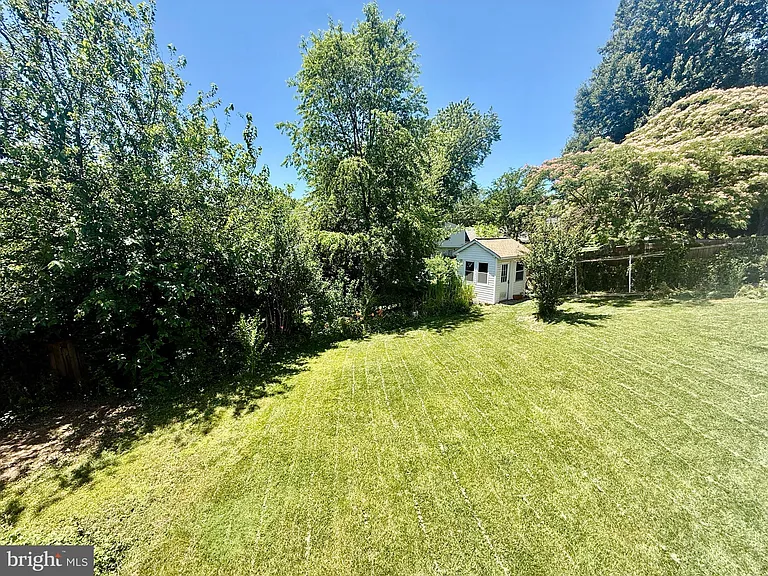 11900 Milbern Dr — Photo 37