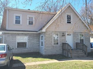 9324 S 82nd Ave, Hickory Hills, IL