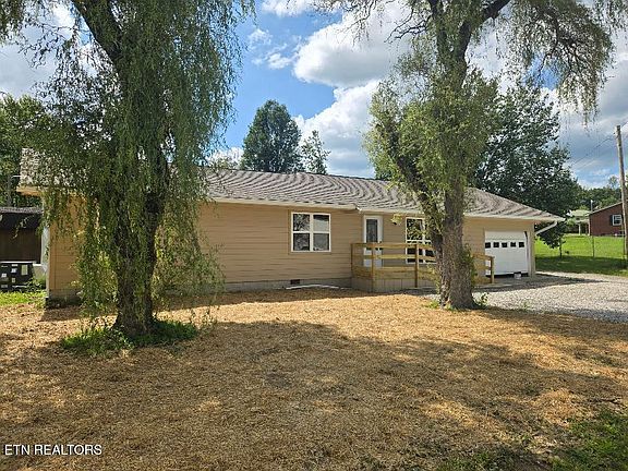 2nd image of 131 Duncan Ln