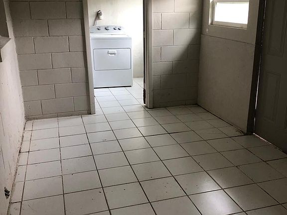 5th image of 6729 Ovid Ave