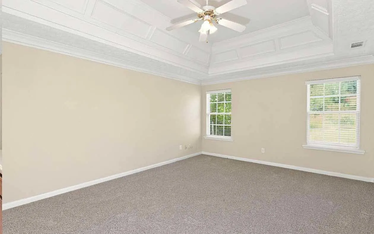 3 bed, 2073 sqft, $2,473 — Photo 3