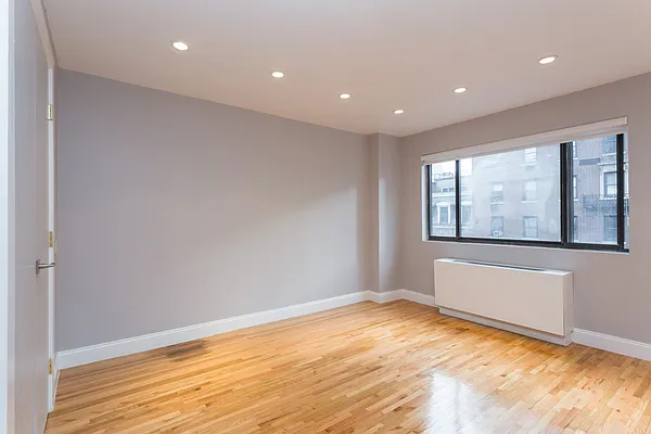 Rented by Compass | media 12