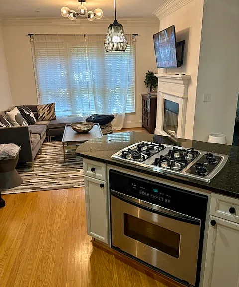 825 Highland Ln NE #1207 — Photo 4