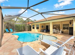 7655 Martino Cir, Naples, FL 34112