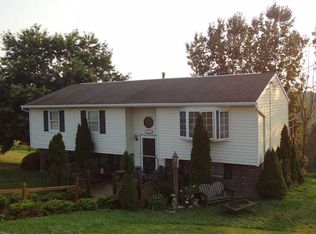 697 Spring Valley Rd, Scenery Hill, PA 15360