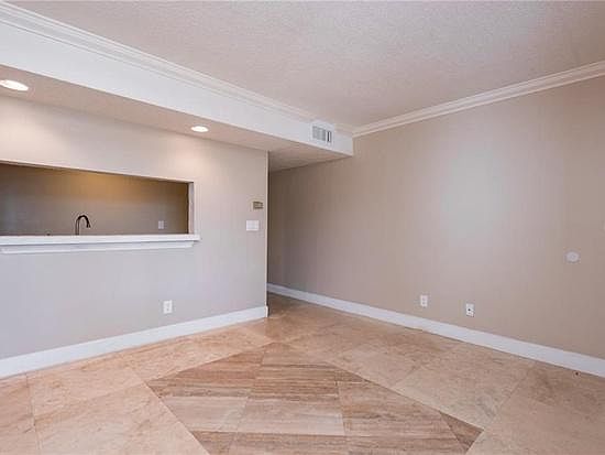 4th image of 7005 Waterside Dr
