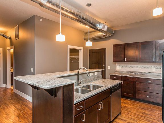 Dakota Lofts: 2 Bedroom Kitchen (Units 119, 219, 319, 419)