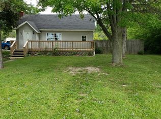 1556 Joy Rd, Saginaw, MI 48601