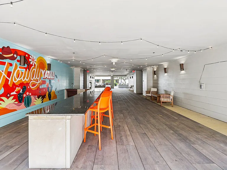 Revl Crockett Row — Photo 93