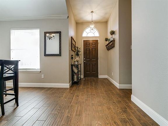 5th image of 9621 Arden Dr