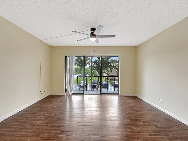 616 Sea Pine Way #C2 — Photo 14