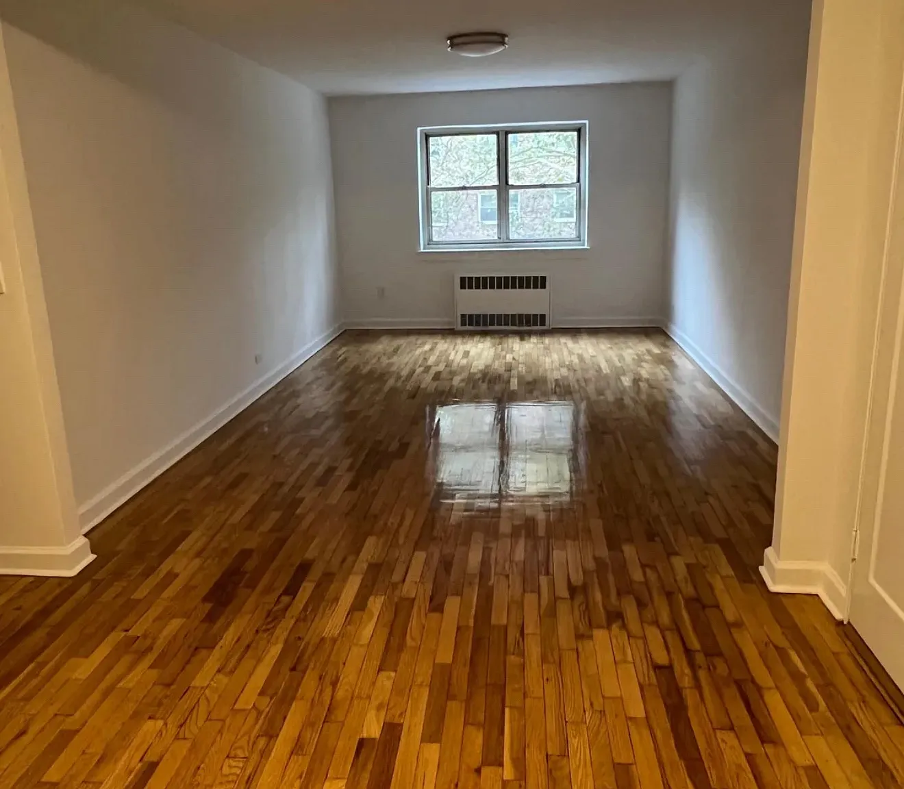 13505 Hoover Ave — Photo 1