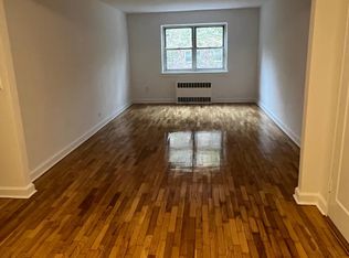 13505 Hoover Ave, Briarwood, NY 11435