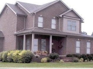 1300 Vineyard Ct, Berea, KY 40403