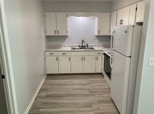 1311 Plum Cir APT 42, Chipley, FL 32428