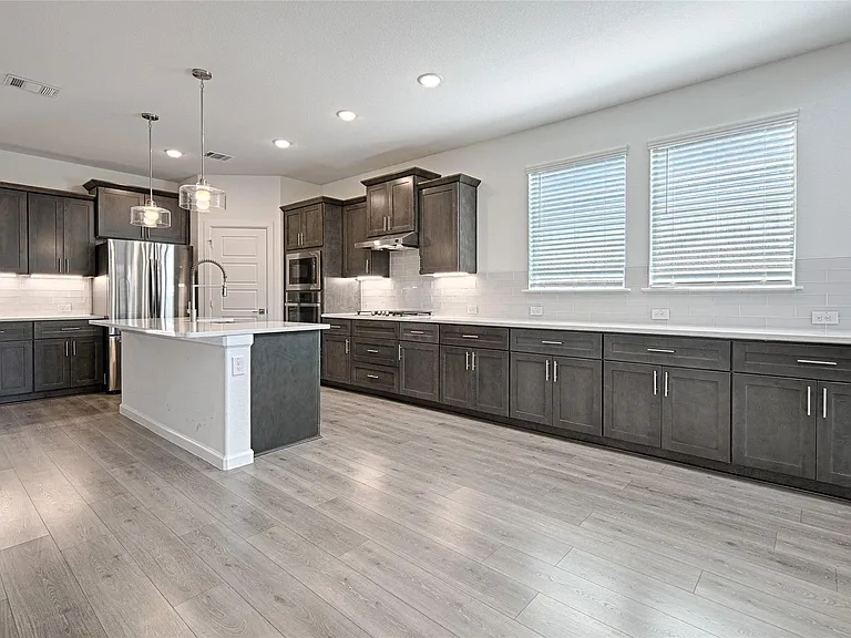 3511 Clara Dr — Photo 10