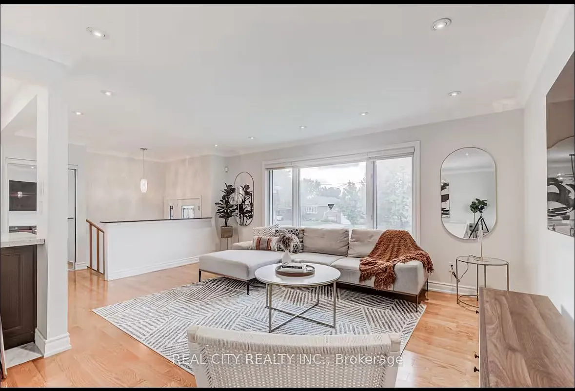 3 bed, $2,850 — Photo 2