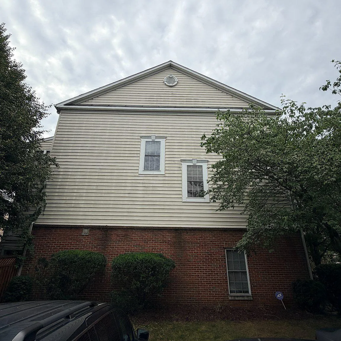 3 bed, 3.5 bath, 1784 sqft, $3,300 — Photo 3