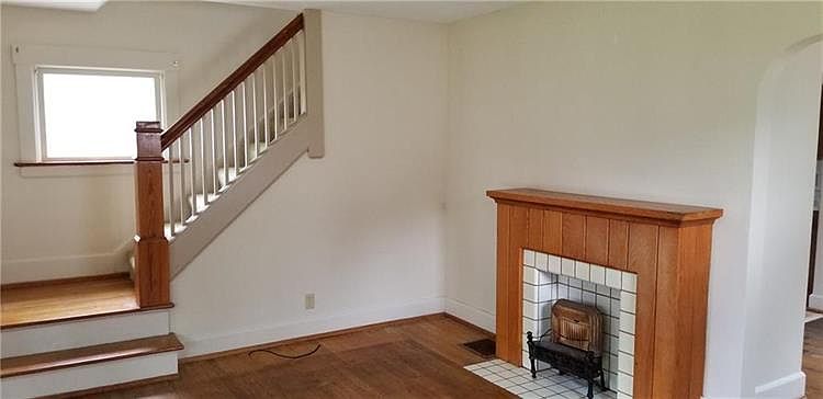 2nd image of 2205 Bird Dr