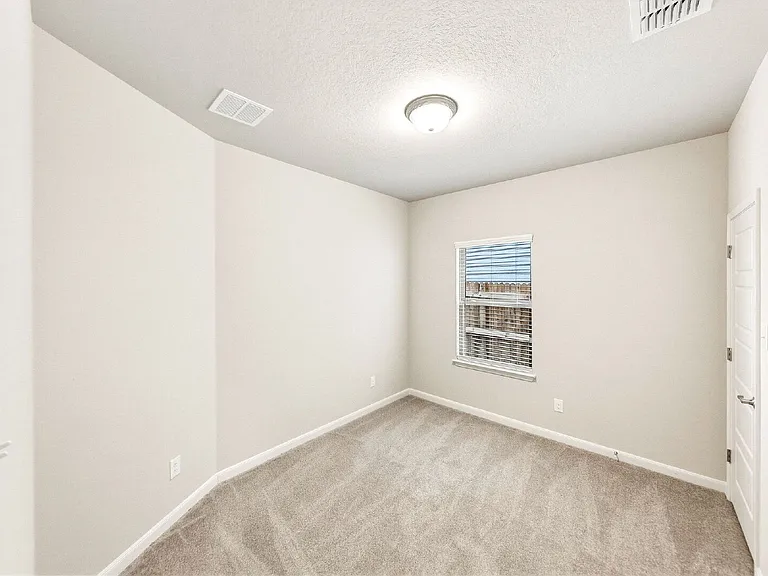 7215 Magnolia Vlg #101 — Photo 25