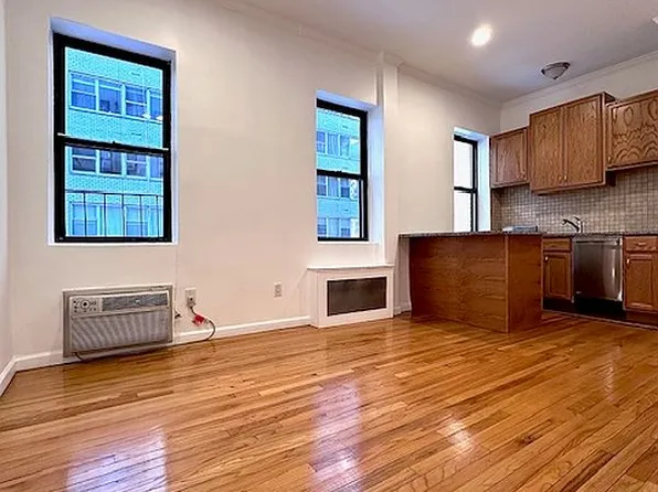 152 E 35th St APT 3F, Manhattan, NY 10016