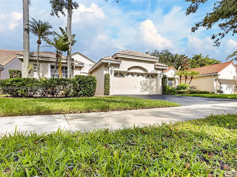 1520 Seabay Rd — Photo 15