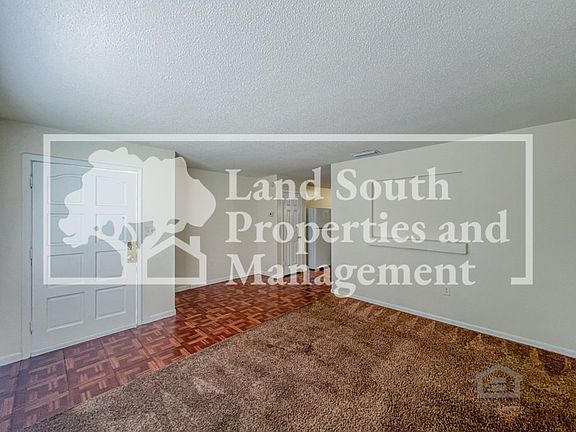 4th image of 1104 N Marion Ave