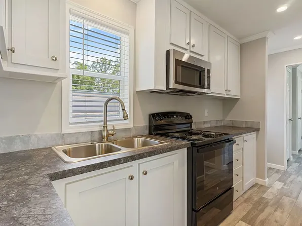 26125 Us Highway 27 #96-0096Z, Leesburg, FL 34748