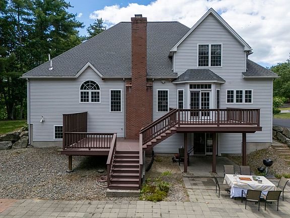 3rd image of 84 Searles Road