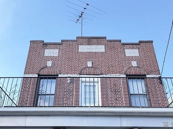 3rd image of 32-60 43rd St #2A