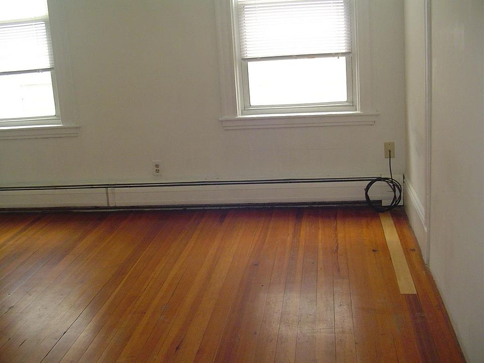 2nd image of 80 Bellingham St #2